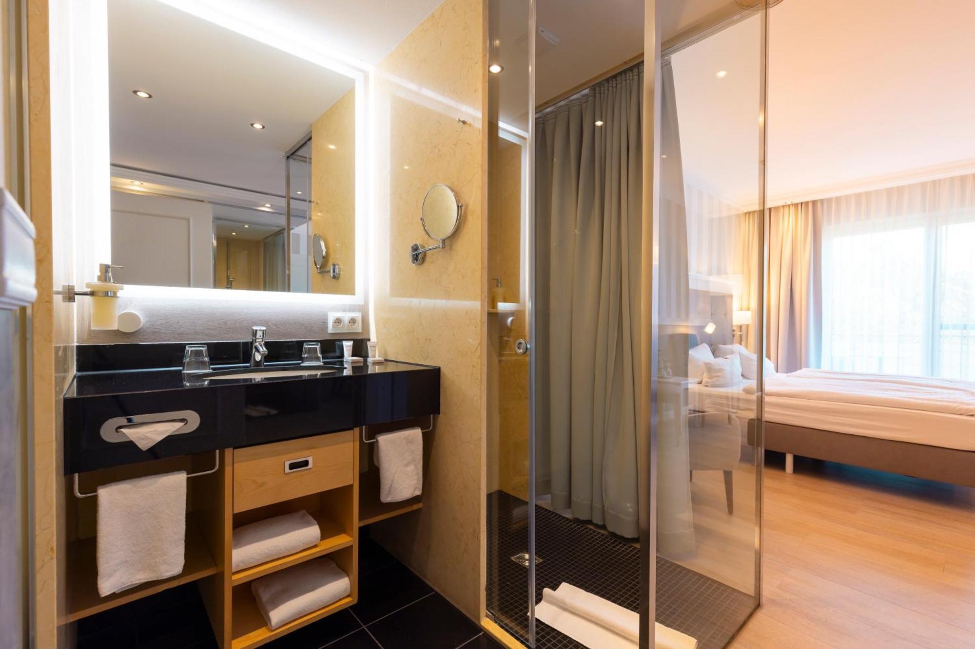 Resort Hotel IV Jahreszeiten Zingst Luaran gambar